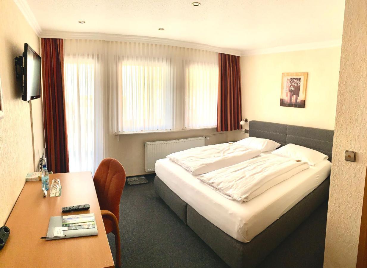 Hotel Zur Loreley - Garni ザンクト・ゴアー エクステリア 写真