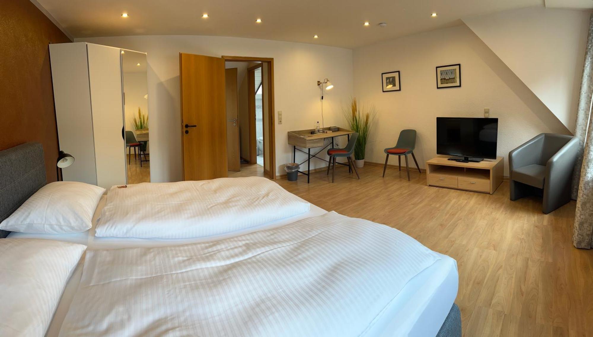 Hotel Zur Loreley - Garni ザンクト・ゴアー エクステリア 写真