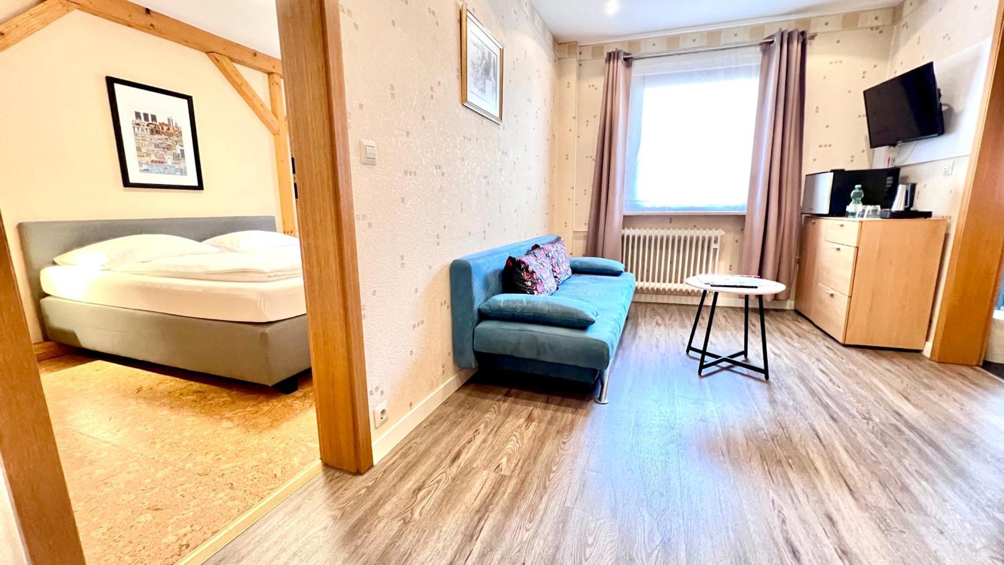 Hotel Zur Loreley - Garni ザンクト・ゴアー エクステリア 写真