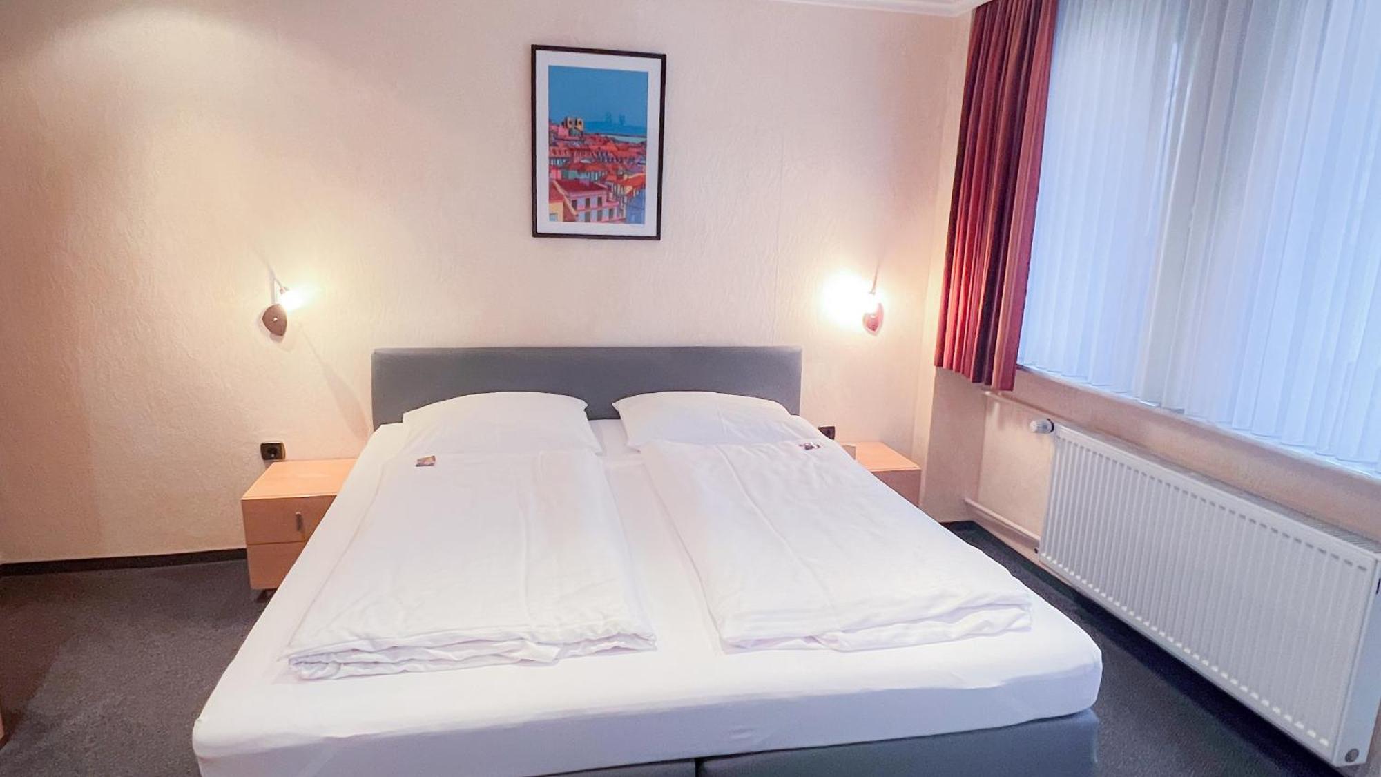 Hotel Zur Loreley - Garni ザンクト・ゴアー エクステリア 写真