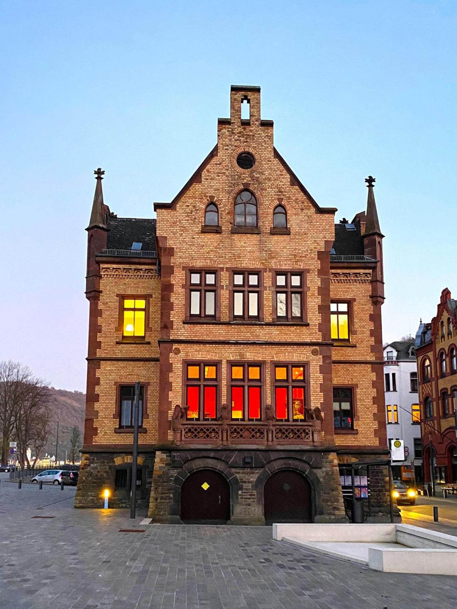 Hotel Zur Loreley - Garni ザンクト・ゴアー エクステリア 写真