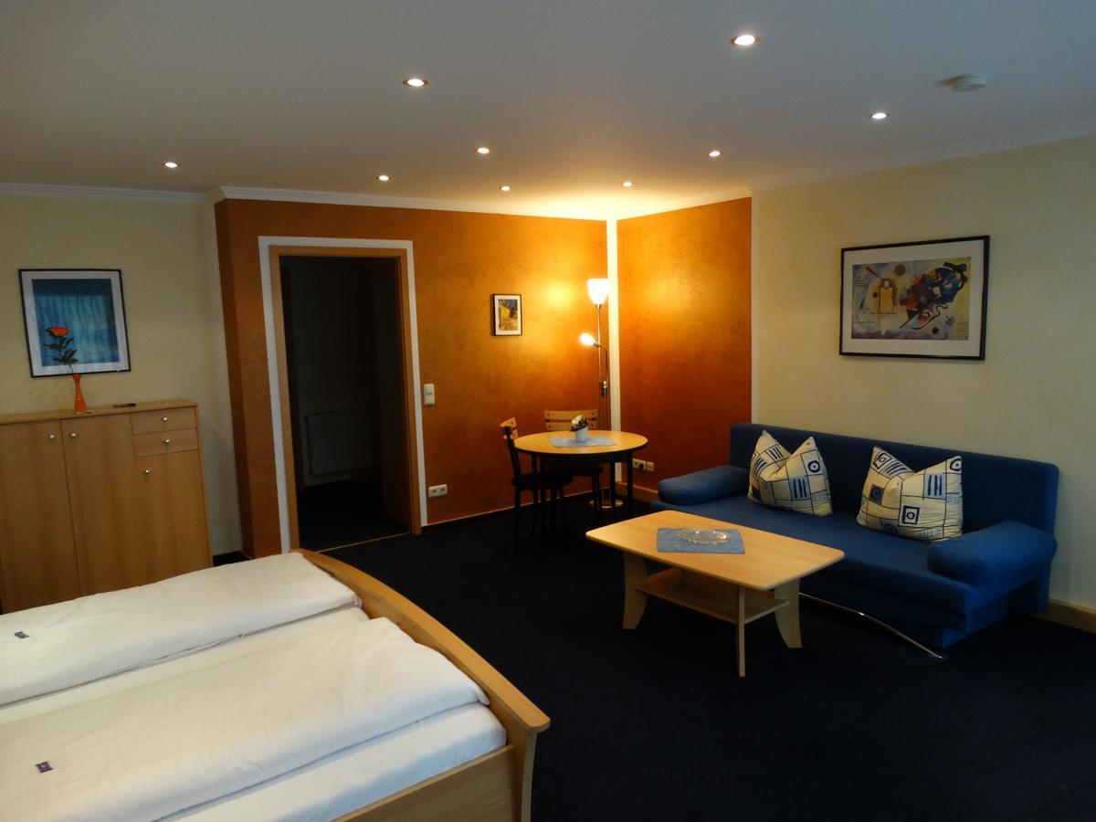 Hotel Zur Loreley - Garni ザンクト・ゴアー エクステリア 写真